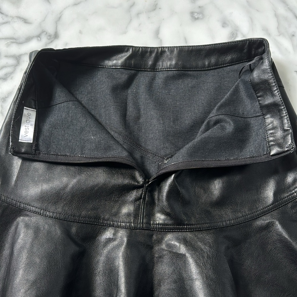 Vestique Vegan Leather Mini Skirt - Picture 3 of 4